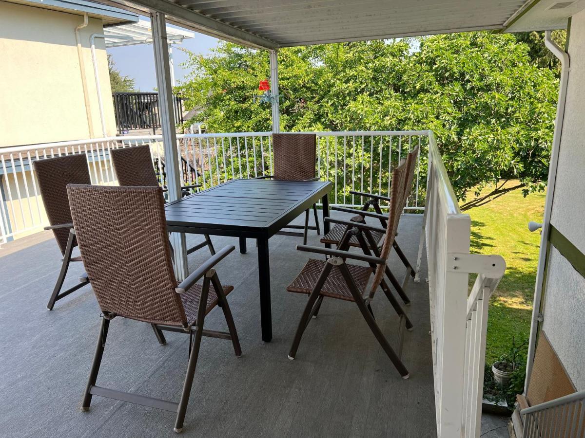 Quite House Near The Vancouver Airport リッチモンド エクステリア 写真