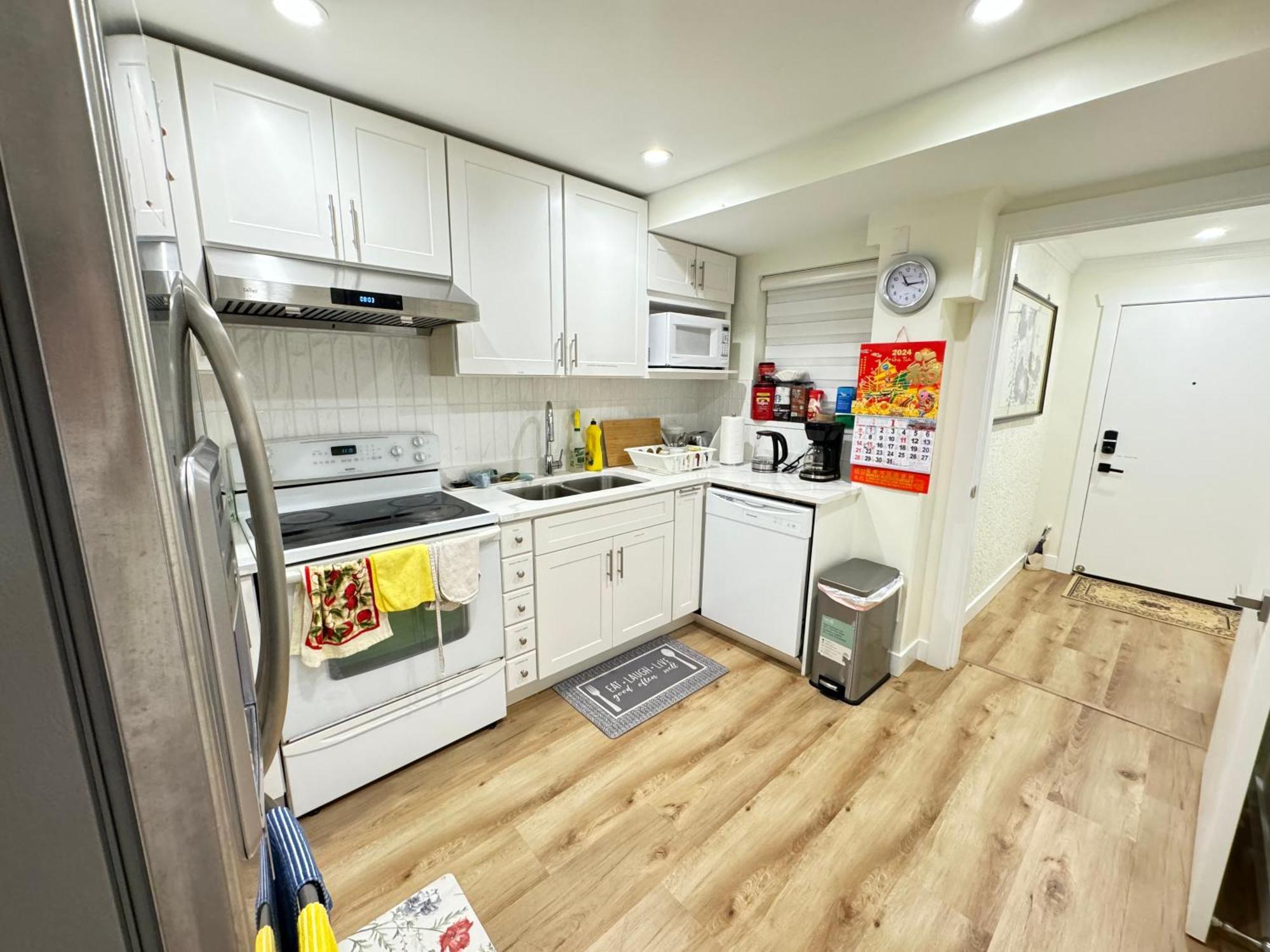 Quite House Near The Vancouver Airport リッチモンド エクステリア 写真